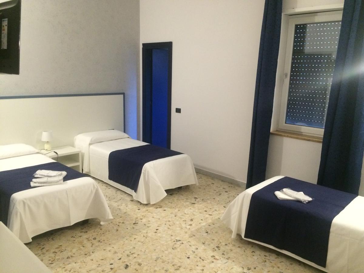 Alex & Lorenz Hotel Torvaianica Kültér fotó