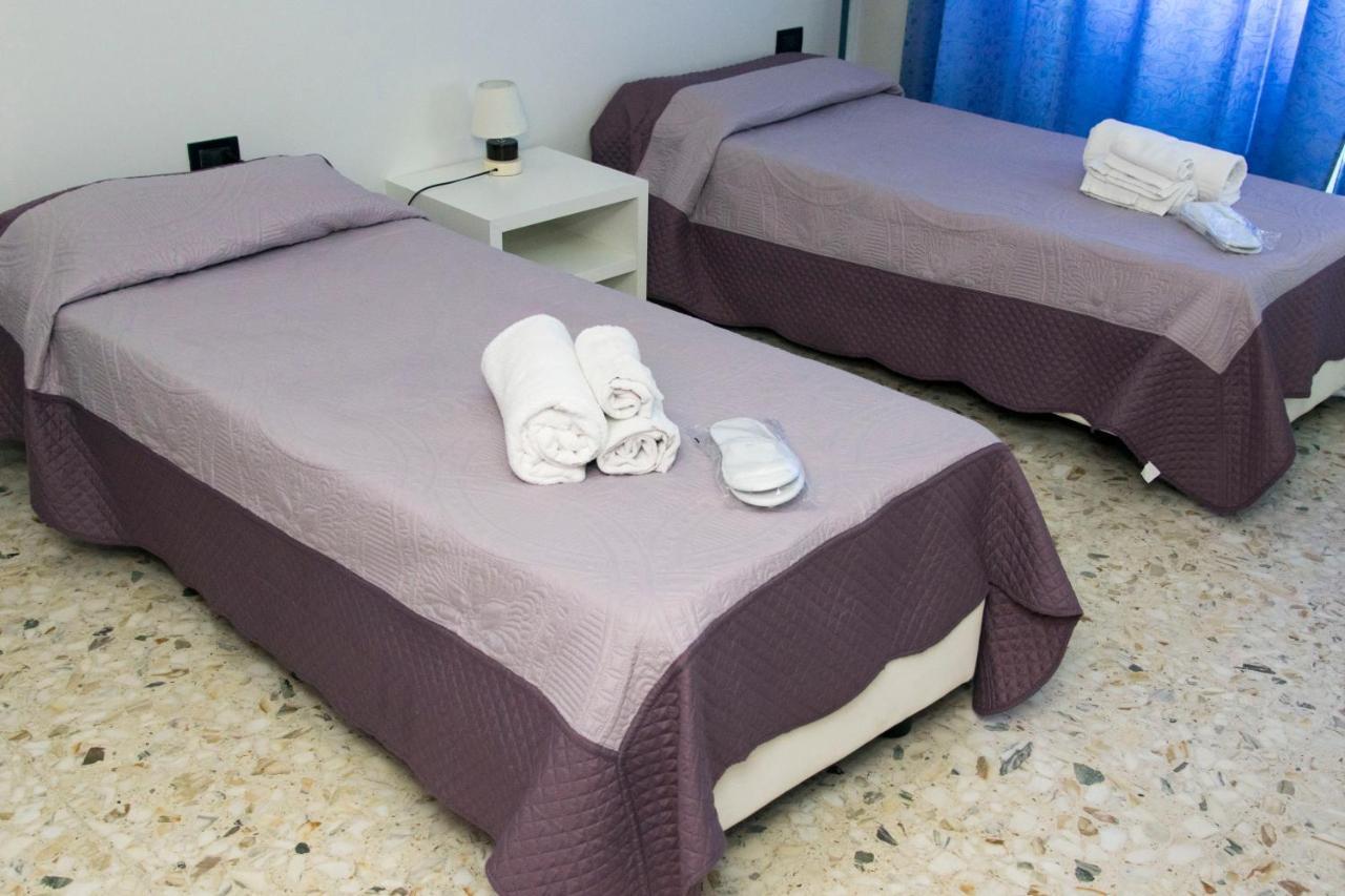 Alex & Lorenz Hotel Torvaianica Kültér fotó